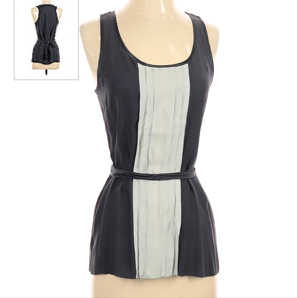 Banana Republic 100% silk gray sleeveless blouse with belt